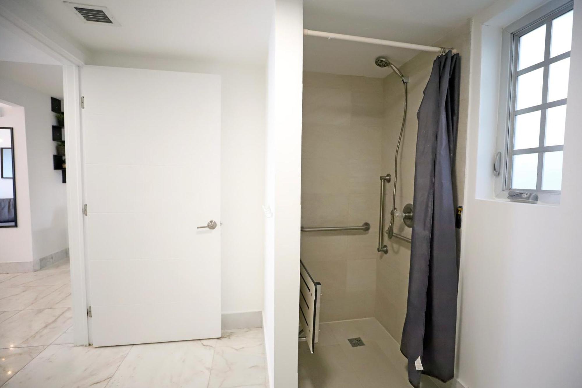 South Beach 2 Bedroom Family Pet Friendly Apartment With Free Parking On Premise Miami Beach Ngoại thất bức ảnh